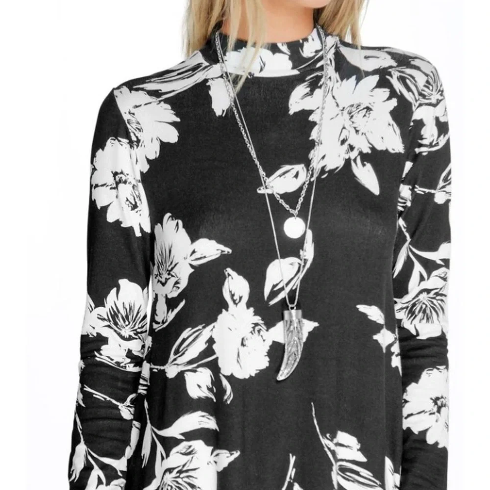 Black & White Mock neck mini dress Naomie Olindo Southern Charm Y2K - Picture 7 of 7